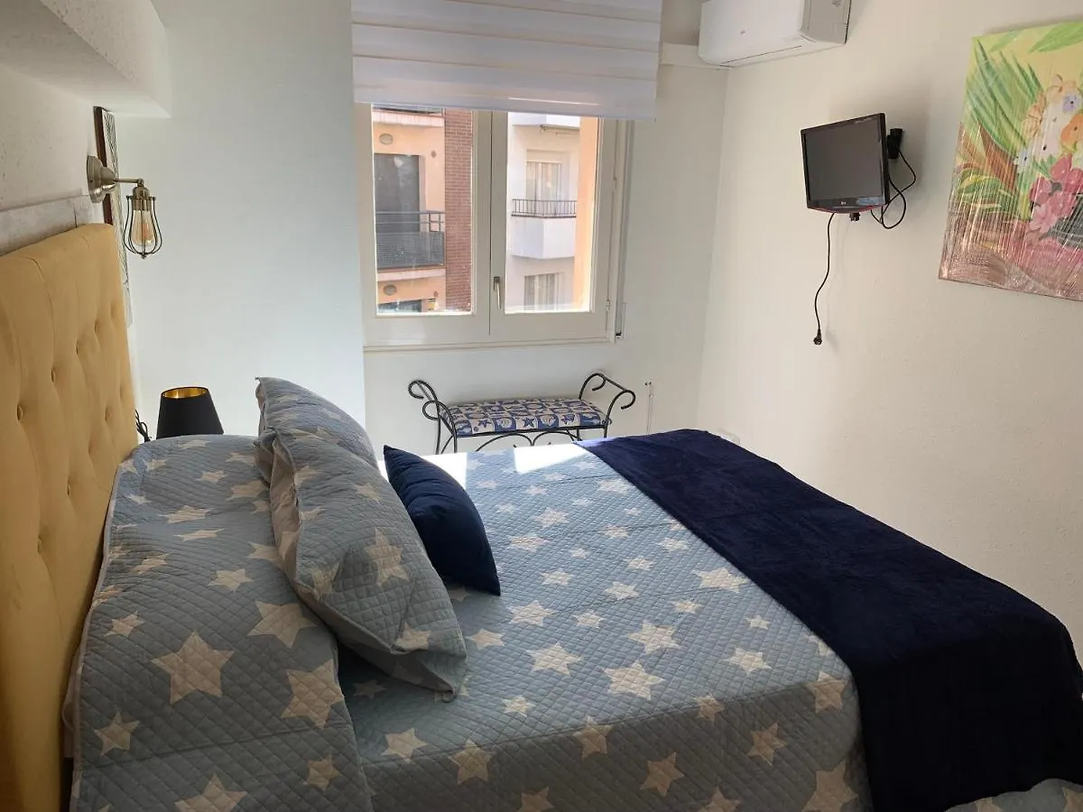 Acogedor Apartamento En Roses - 50M Playa - Wifi - Aire Acondicionado 0*,  Spain